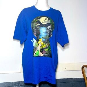 Tinker Bell looking through the keyhole adult large T-shirt NWOT